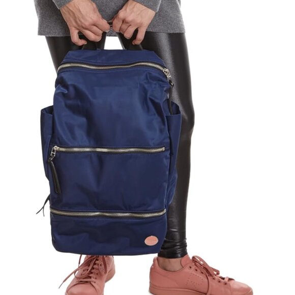 shortyLOVE Boxer Large Backpack - Womens Stylish Convertible Travel Bag: NWT main image 4